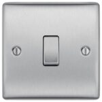<div class="api-description">Intermediate light switch that is easy to install